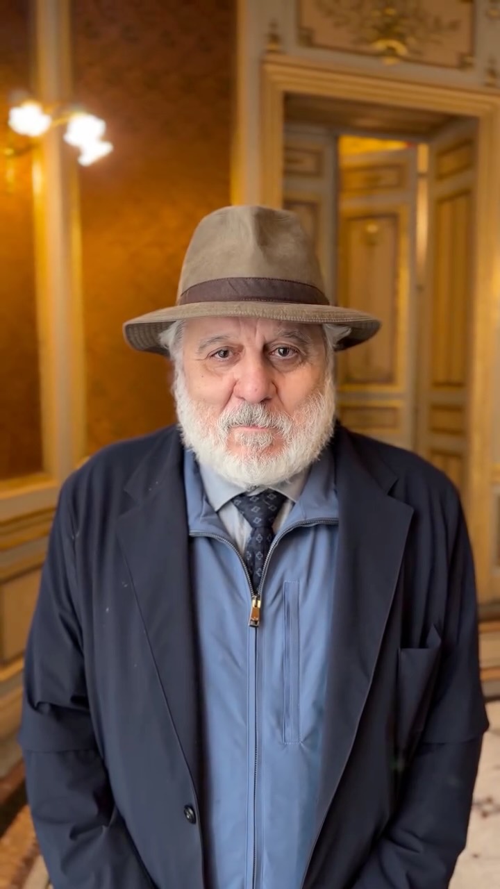 🎞️ ¿Es la cultura la vía más eficaz para reconectar con nuestra herencia compartida?

Hablamos con José Luis López sobre su documental ‘We The Hispanos’ y el cierre de su trilogía. Un análisis sobre la huella de figuras como Bernardo de Gálvez, la memoria de las comunidades afrodescendientes y el papel de los expertos estadounidenses en este relato.

🤝 @boscofilm_sp y @canalhispanidad.
📺 Muy pronto la entrevista completa en nuestro canal de YouTube.

#WeTheHispanos #Historia #Cultura #Hispanidad #EEUU