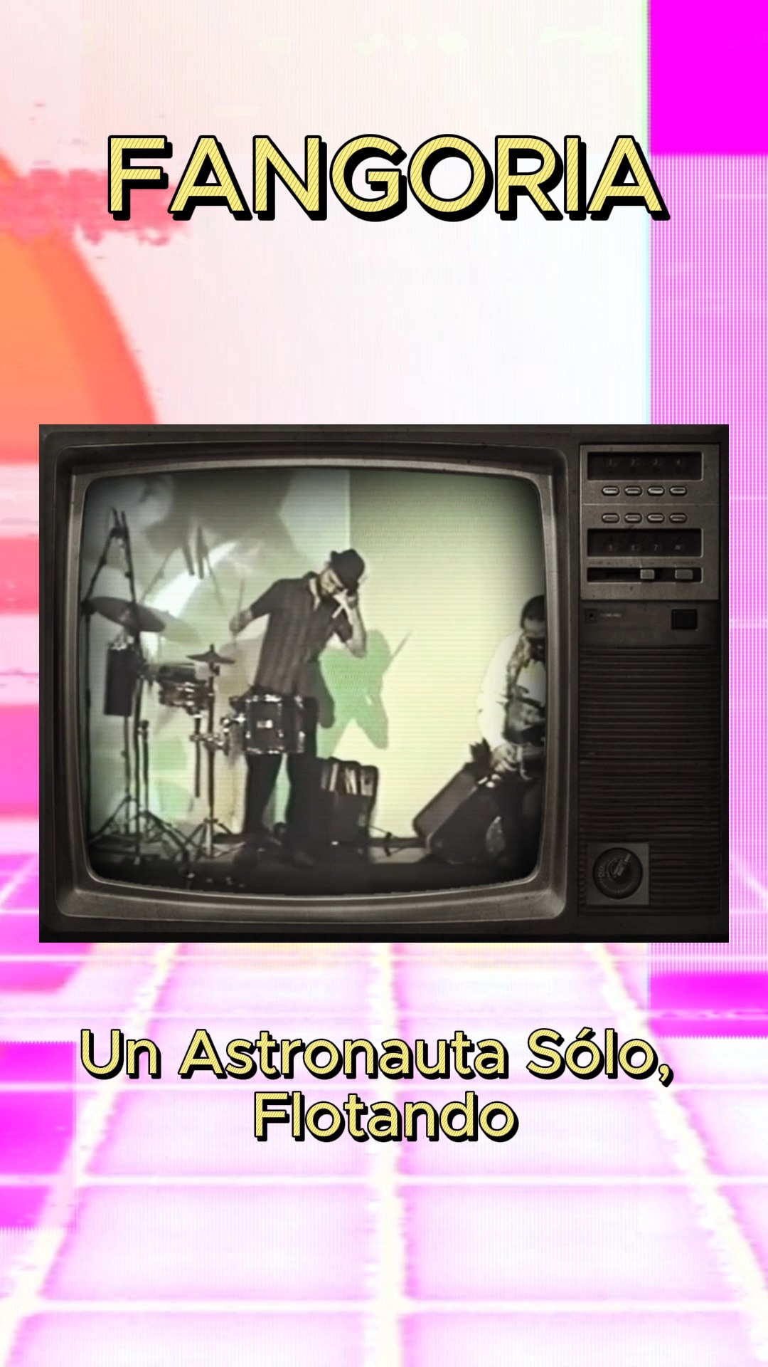 ✨🎹 𝐅𝐚𝐧𝐠𝐨𝐫𝐢𝐚 𝐞𝐧 𝐞𝐥 𝐏𝐚𝐥𝐚𝐜𝐢𝐨 𝐝𝐞 𝐋𝐢𝐧𝐚𝐫𝐞𝐬 (𝟐𝟎𝟎𝟐).

Recuperamos de nuestro archivo un fragmento de la actuación de Fangoria en Casa de América. Alaska y Nacho Canut interpretan «Un astronauta solo, flotando», uno de los temas incluidos en su álbum Naturaleza muerta.

Un viaje visual y sonoro a la escena musical de principios de los 2000 a través de la electrónica y el pop de una de las bandas fundamentales de nuestra cultura.

📍 Grabado en Casa de América (2002).

🔗 Puedes ver más vídeos de nuestro archivo en el canal de YouTube.

#Fangoria #Alaska #NachoCanut #Música #Archivo #PopEspañol