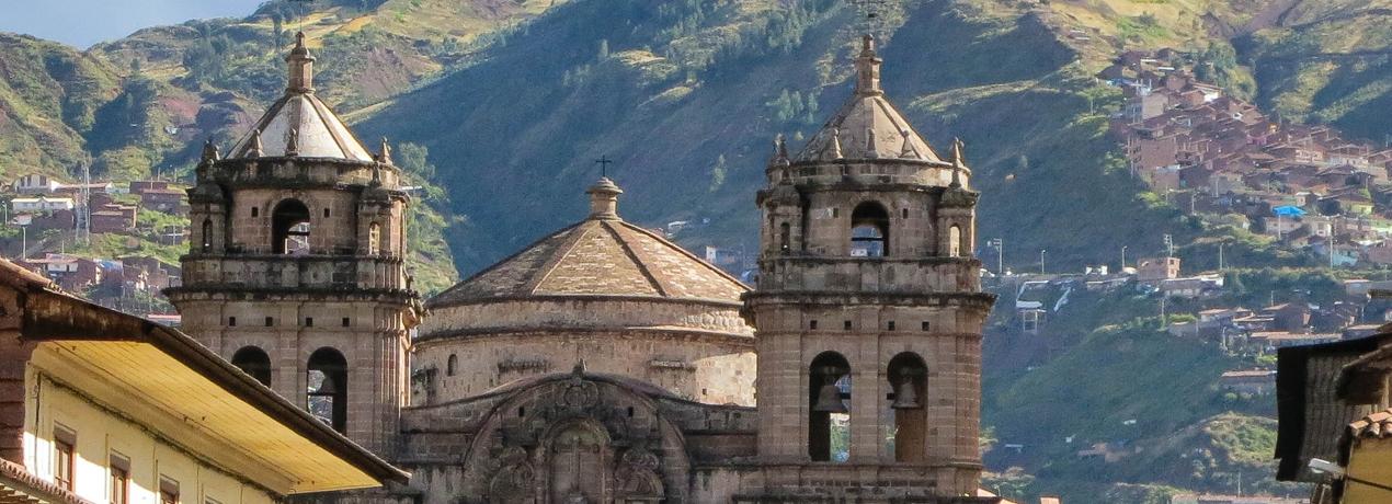 Iglesia y Sociedad en la Nueva España y el Perú 