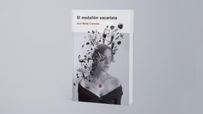 El medallón escarlata
