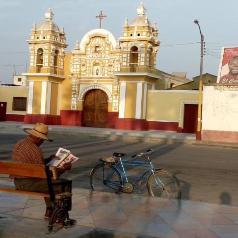 Centro: Plaza de Armas en El Carmen