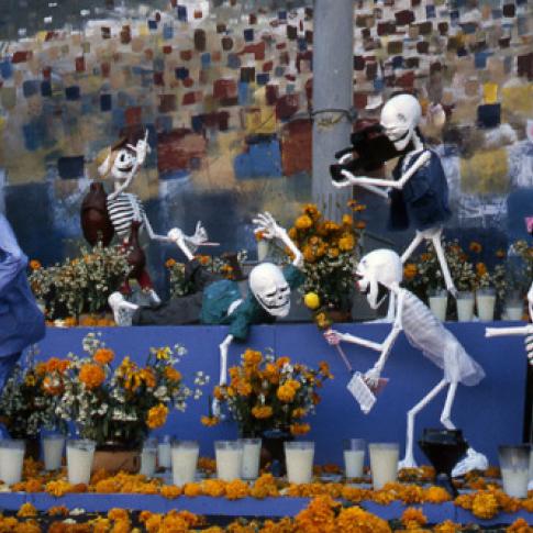 Calacas y Calaveritas