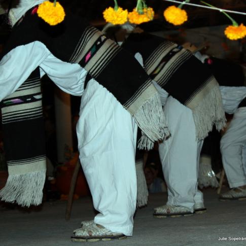 La Danza de los Viejitos en Pátzcuaro, Michoacán (México).