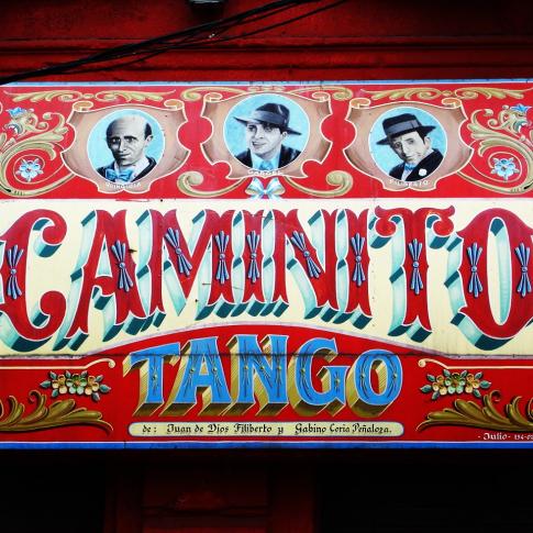 El cartel del caminito es del barrio de la Boca, donde está el Caminito.